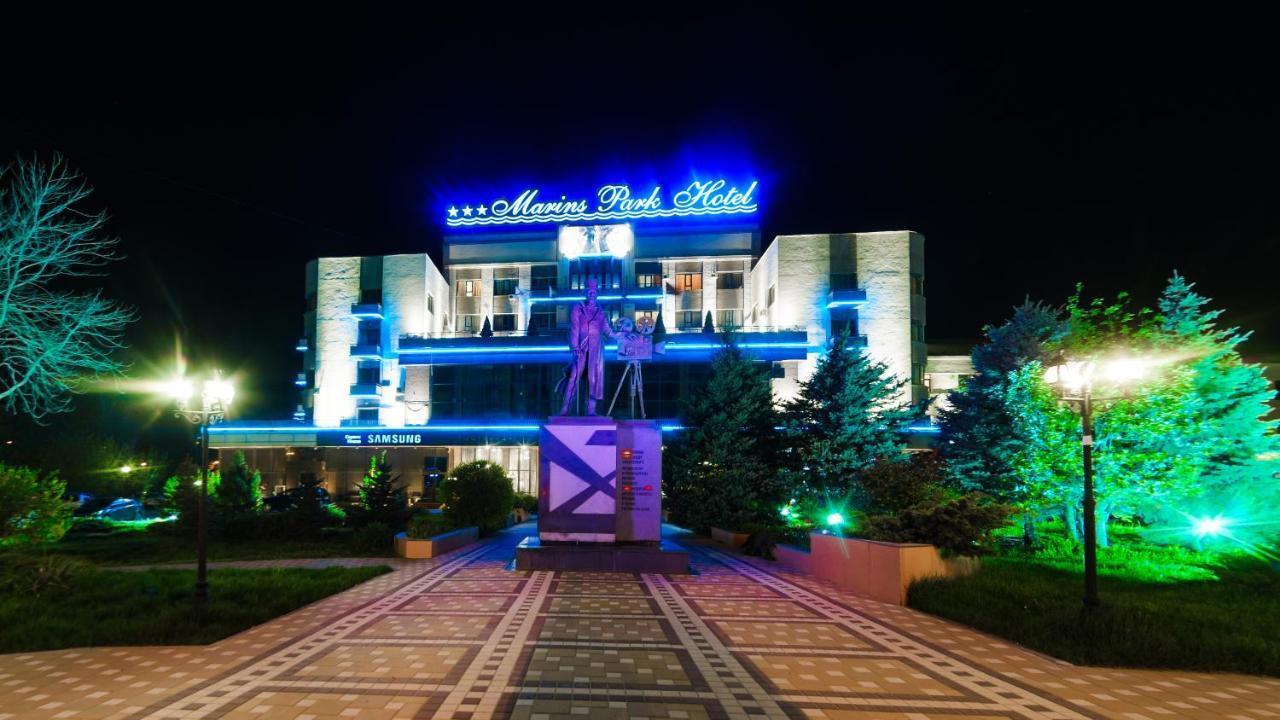 Marins Park Hotel Rostov מראה חיצוני תמונה